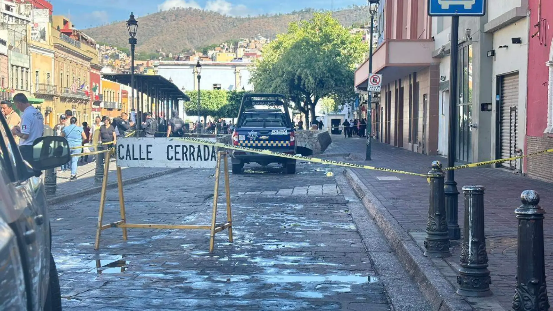 Hombre pierde la vida tras caer en Avenida Juárez en la Capital  (1)